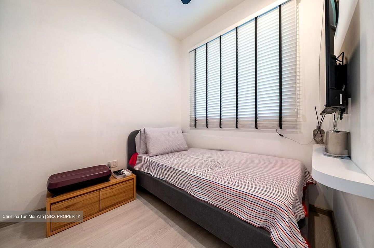 WOLSKEL ROAD (D13), Terrace #452409511